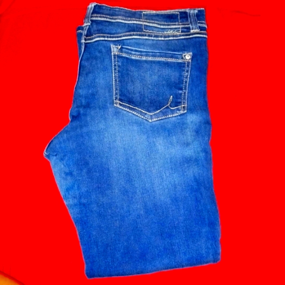 Petite Women's Boot Leg Jeans